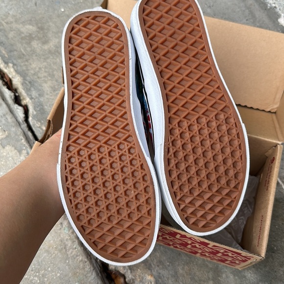 Vans. Rainbow. New - Picture 3 of 4